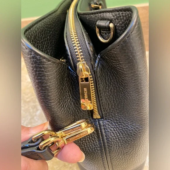 Michael Kors Camille Large Leather Satchel in Black Pebble with Gold Immaculate! - Picture 4 of 15